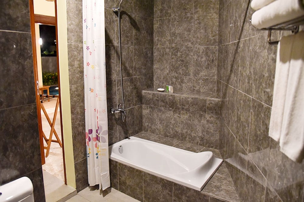 Villa, 2 Bedrooms, Private Pool, Poolside - Photo 4