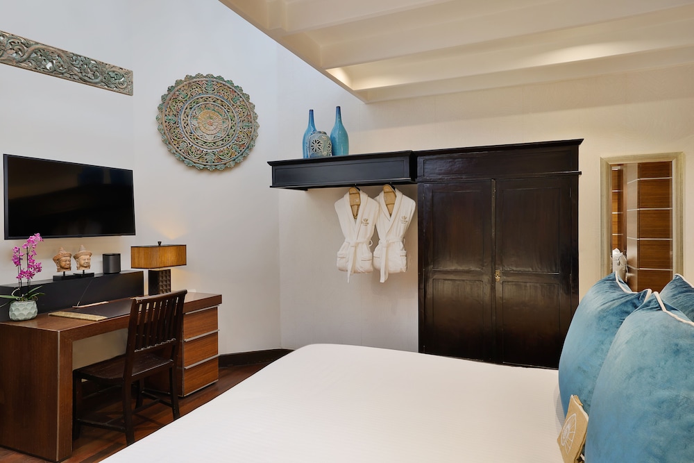 Loft Room photo 3