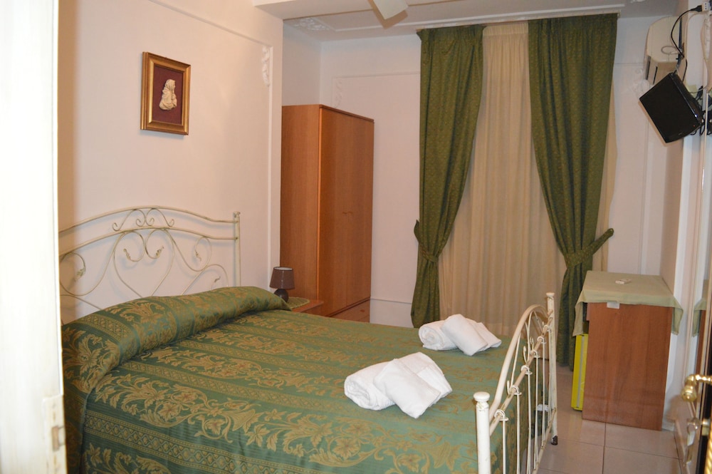 Triple Room photo 2