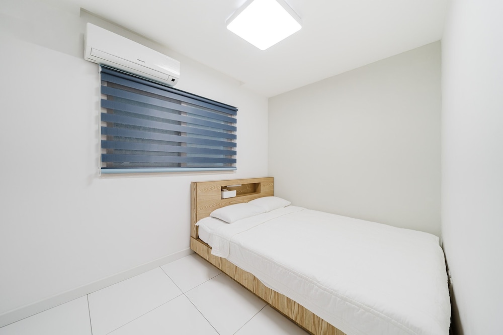 Basic Room, 2 Bedrooms (A201 – Ocean view & Pool villa) photo 3