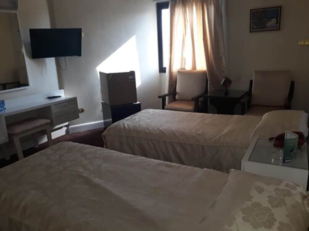 Basic Double Room