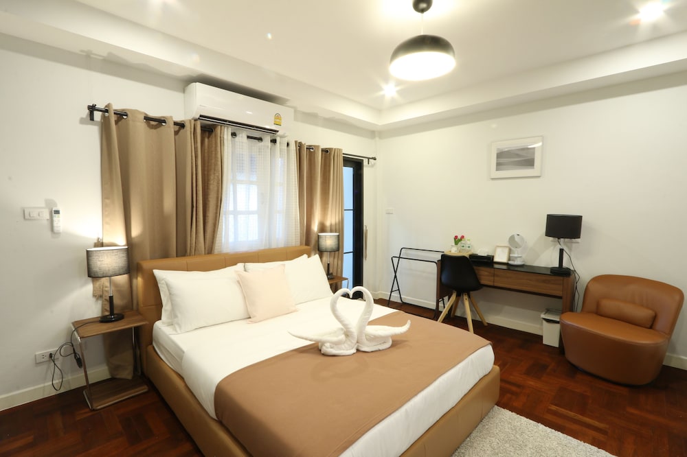 3-Bedroom Suite photo 1