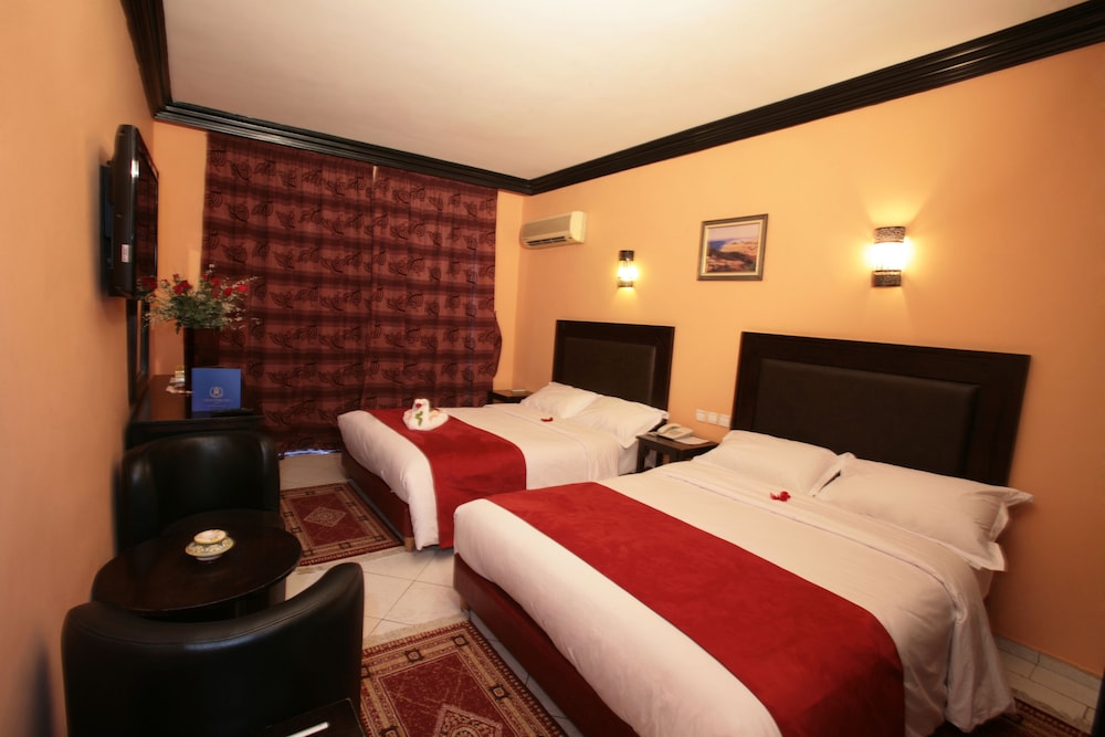 Quadruple Room, Pool View - Photo 1