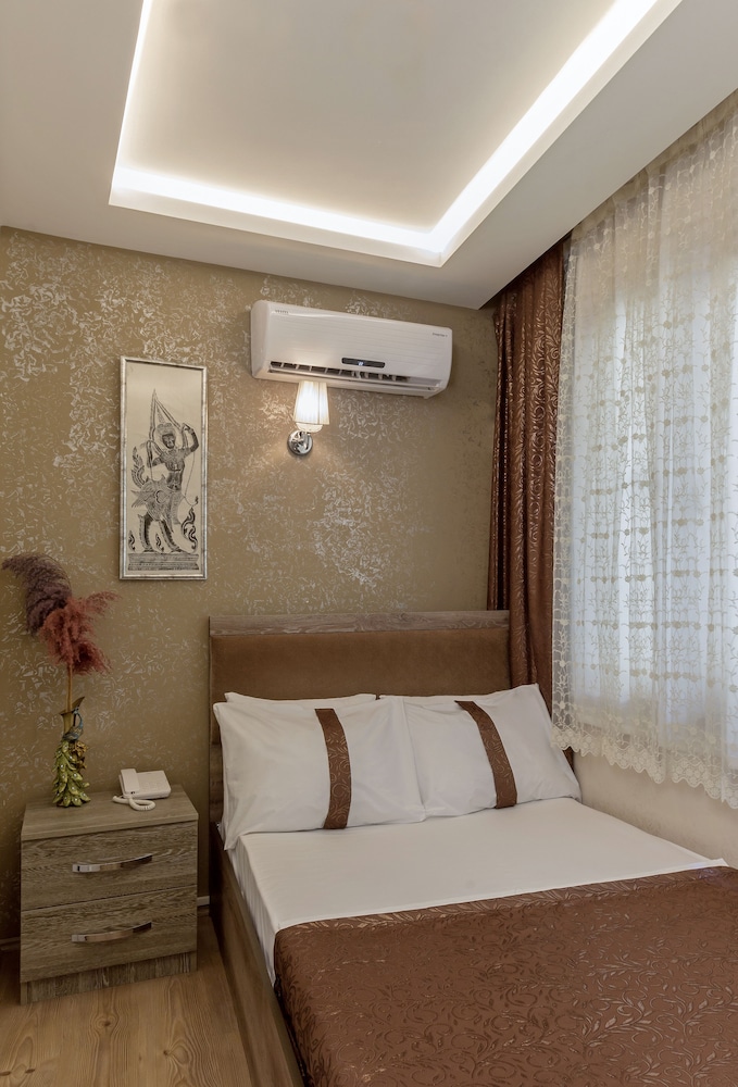 Standard Double Room, City View photo 3