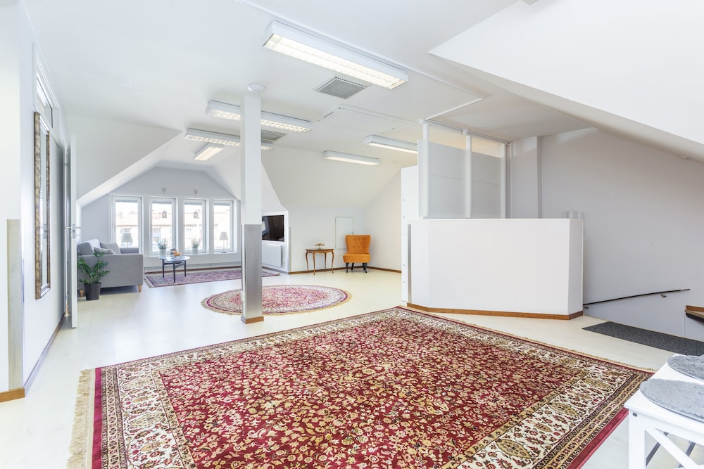 Business Studio, 4 Bedrooms, Sauna