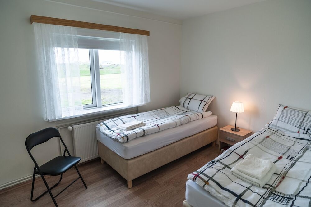 Basic Twin Room, 2 Twin Beds, Hill View photo 1