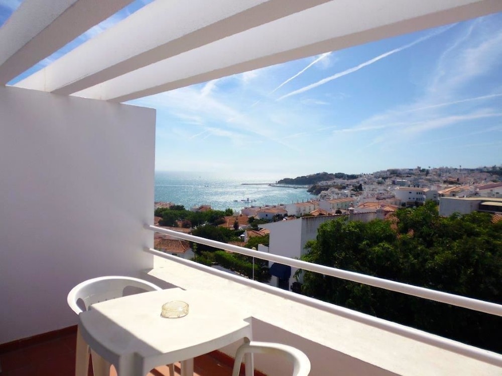 Apartment, 1 Bedroom, Balcony, Partial Sea View photo 3