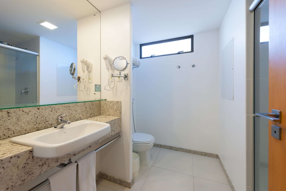 Premium Room, 1 King Bed, Balcony, Oceanfront - Photo 7