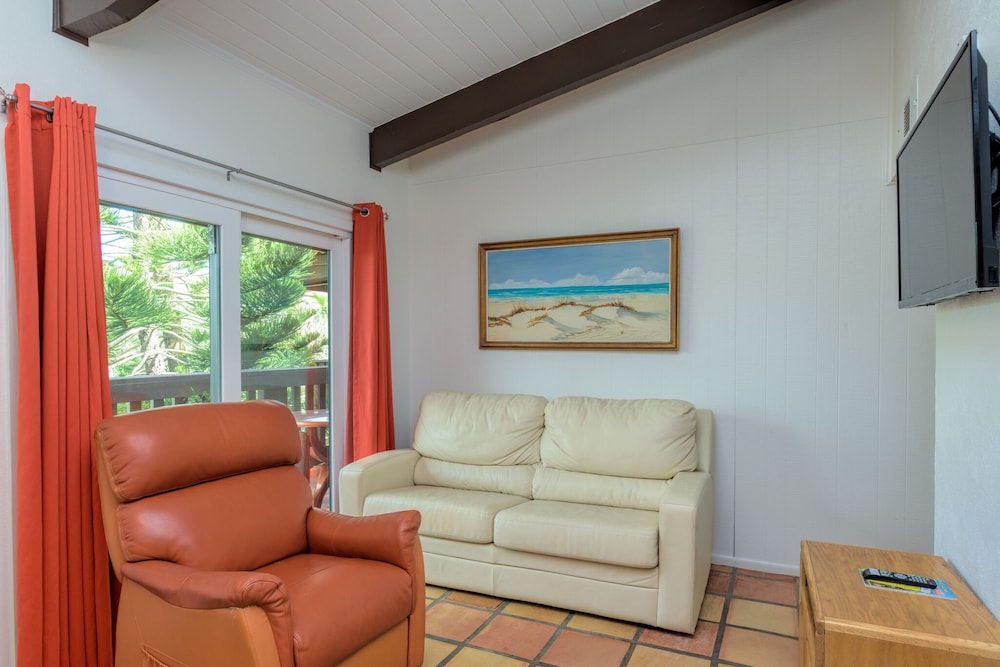 Standard Condo, 1 King Bed with Sofa bed, Kitchen, Resort View photo 1