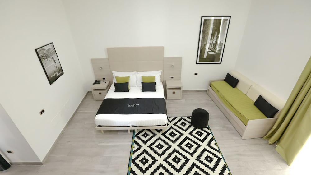Family Quadruple Room, Ensuite, City View