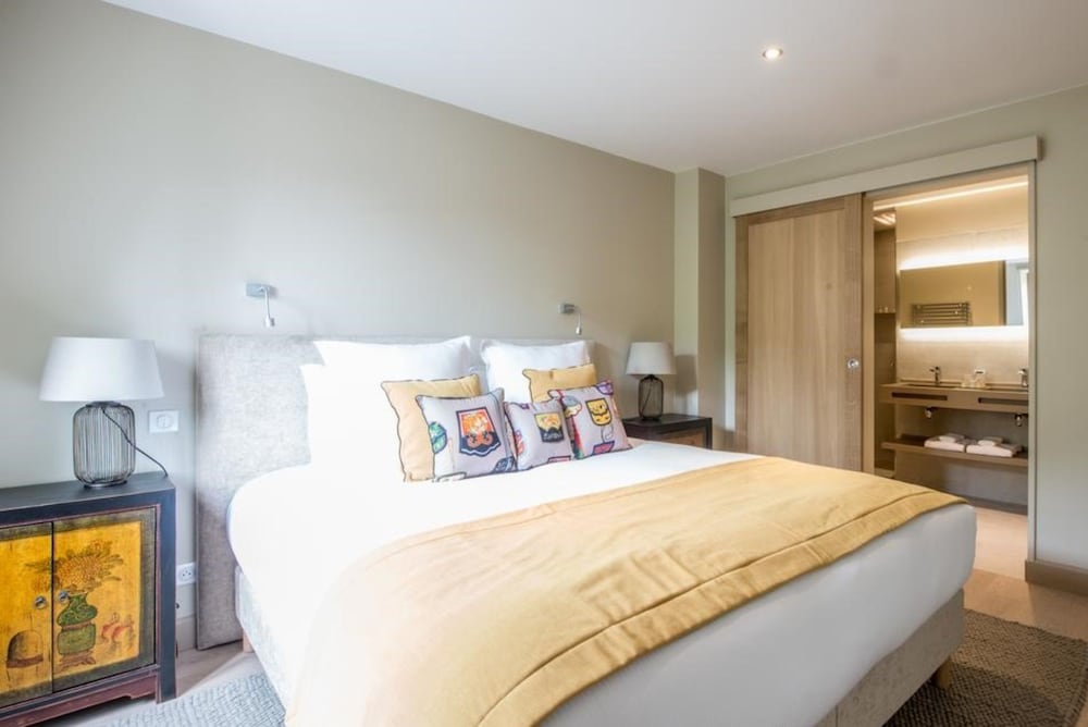 Deluxe Suite - Photo 1