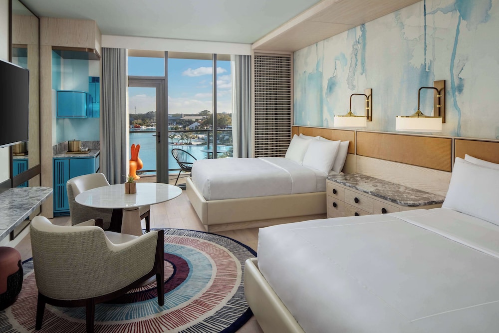 Room, 2 Queen Beds, Balcony (Mobility, Transfer Shower)