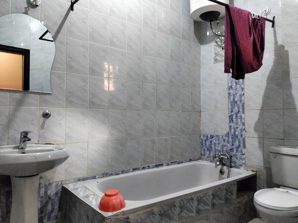 Standard Double Room - Photo 4
