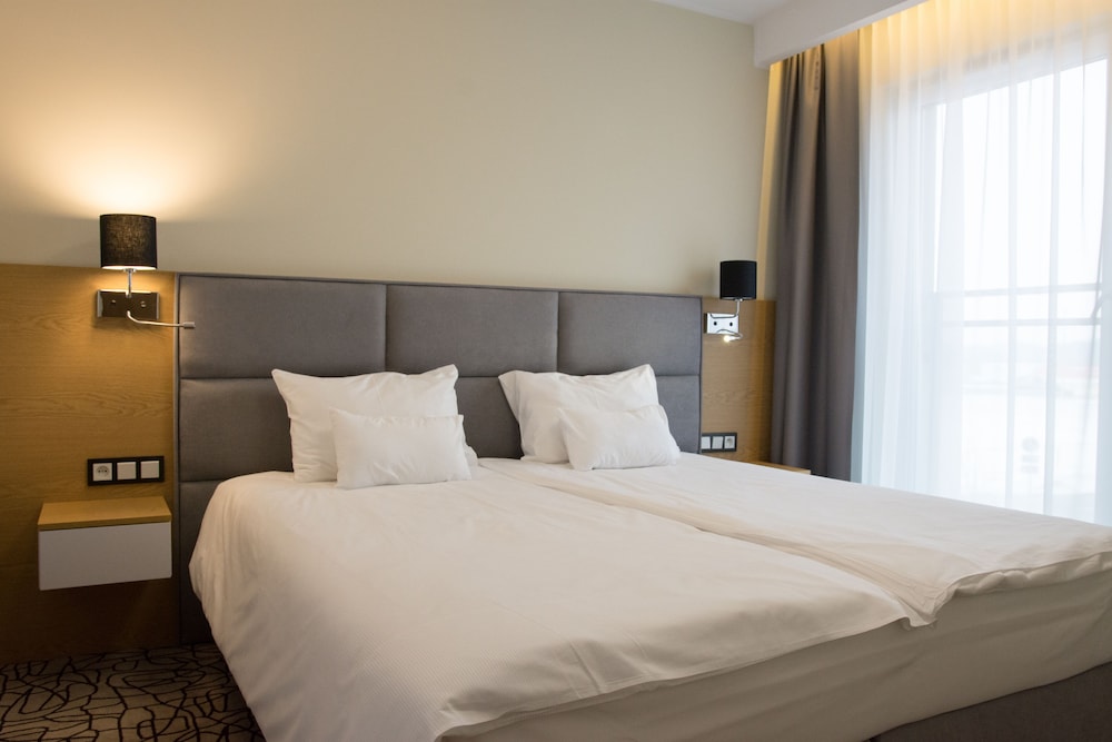 Superior Room (King) - Photo 1
