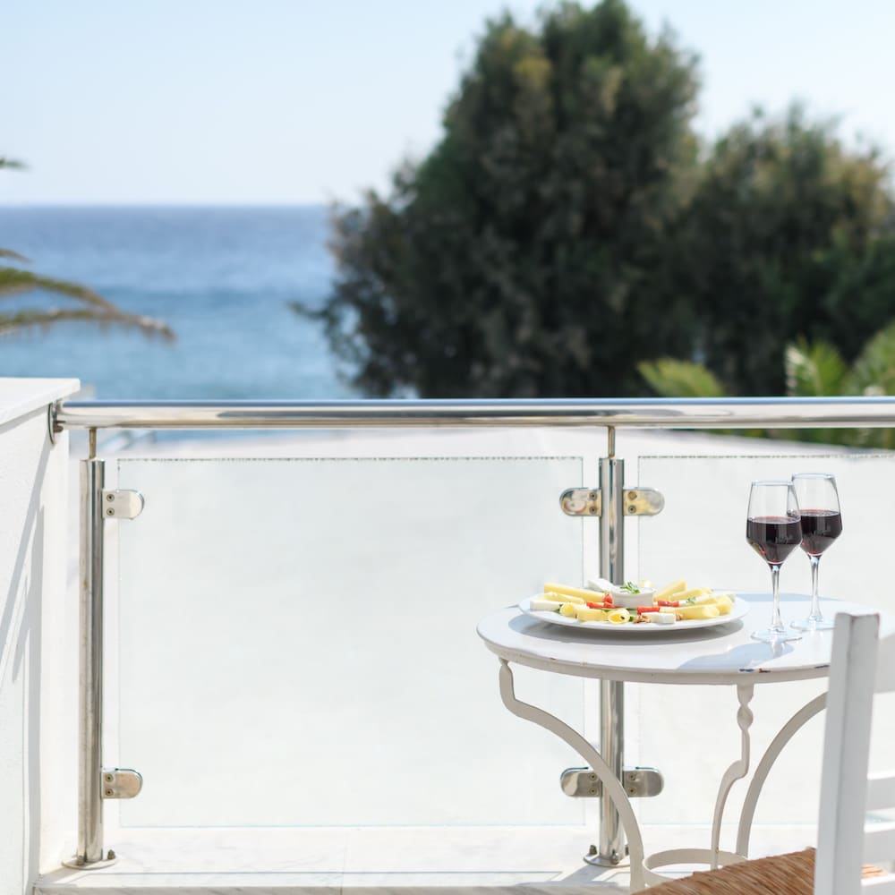 Classic Room, Sea View - Photo 10