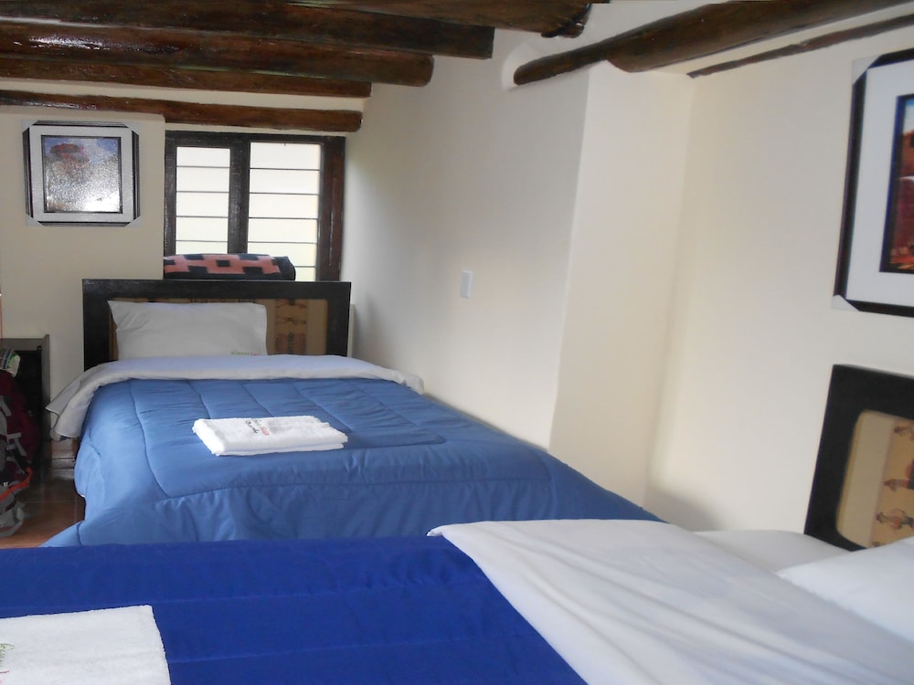 Family Room, 2 Bedrooms, Private Bathroom, Garden Area photo 3
