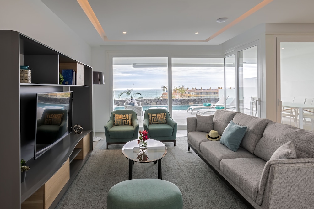 Deluxe Suite, 2 Bedrooms, Private Pool