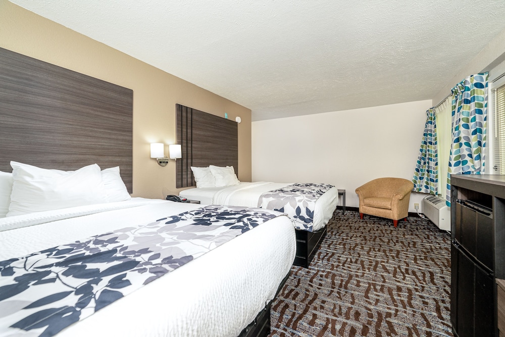 2 Double Beds, Accessible - Photo 3