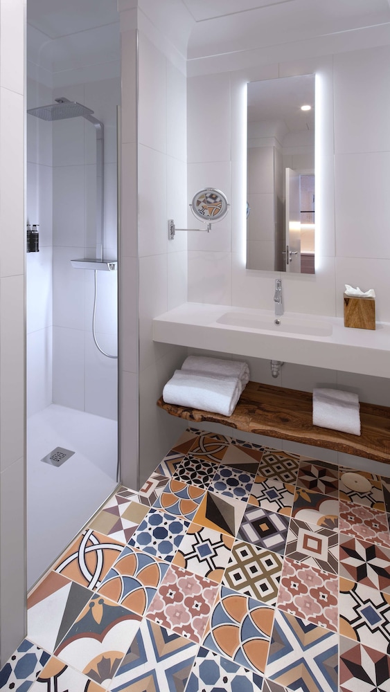 Atocha Signature House thumbnail 5