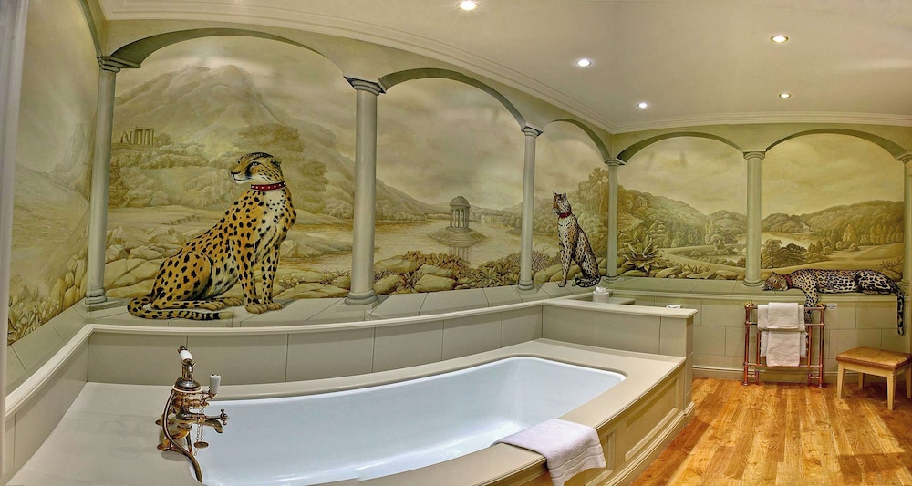 Deluxe Suite, 1 King Bed, Non Smoking (Four Poster Bed) - Photo 6