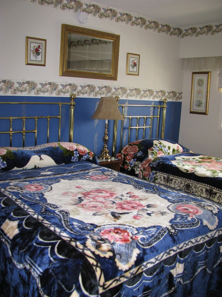 Standard Double or Twin Room photo 2