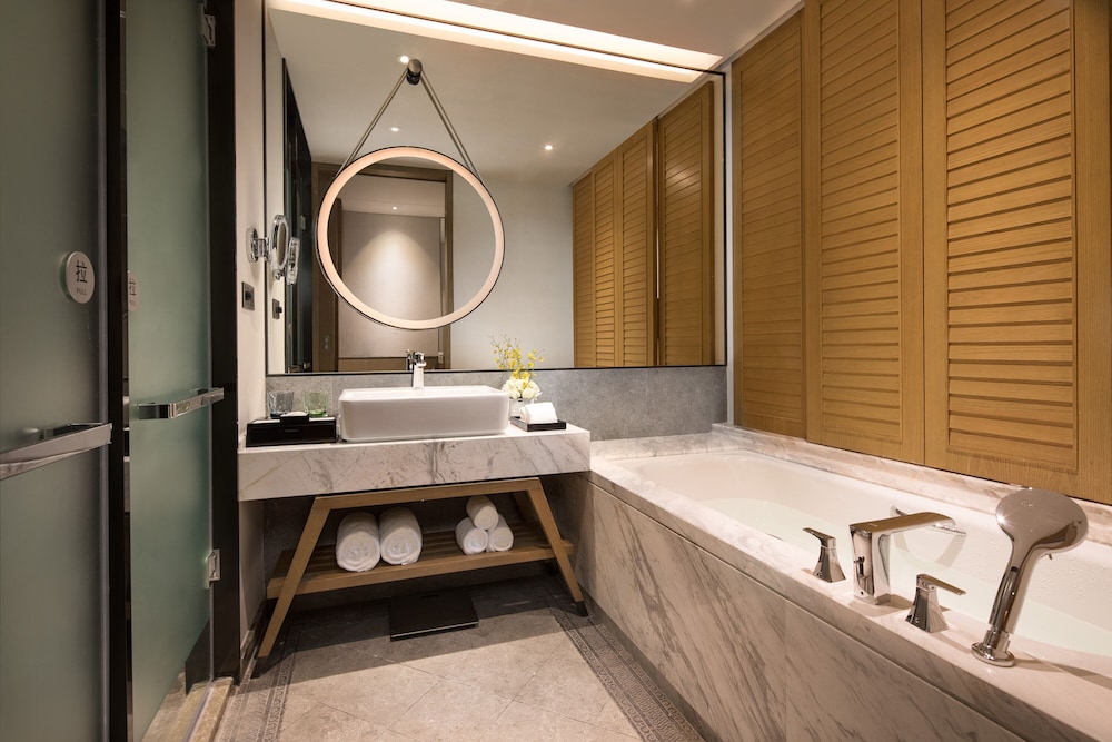 Premium Room, Accessible, Club Lounge Access photo 2