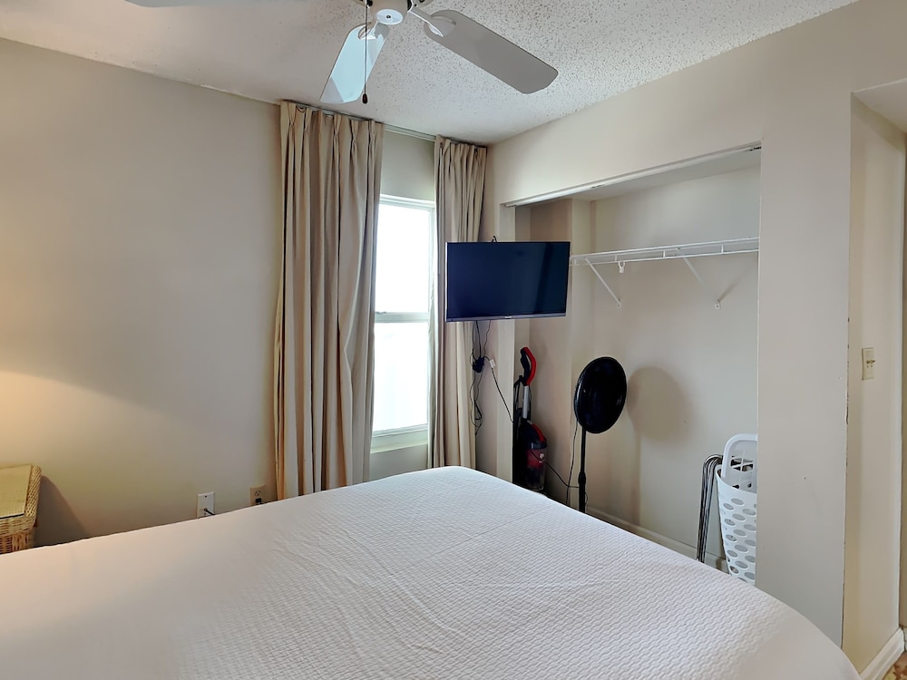 Condo, Multiple Beds, Balcony, Ocean View (#1918 - No Pets) photo 2