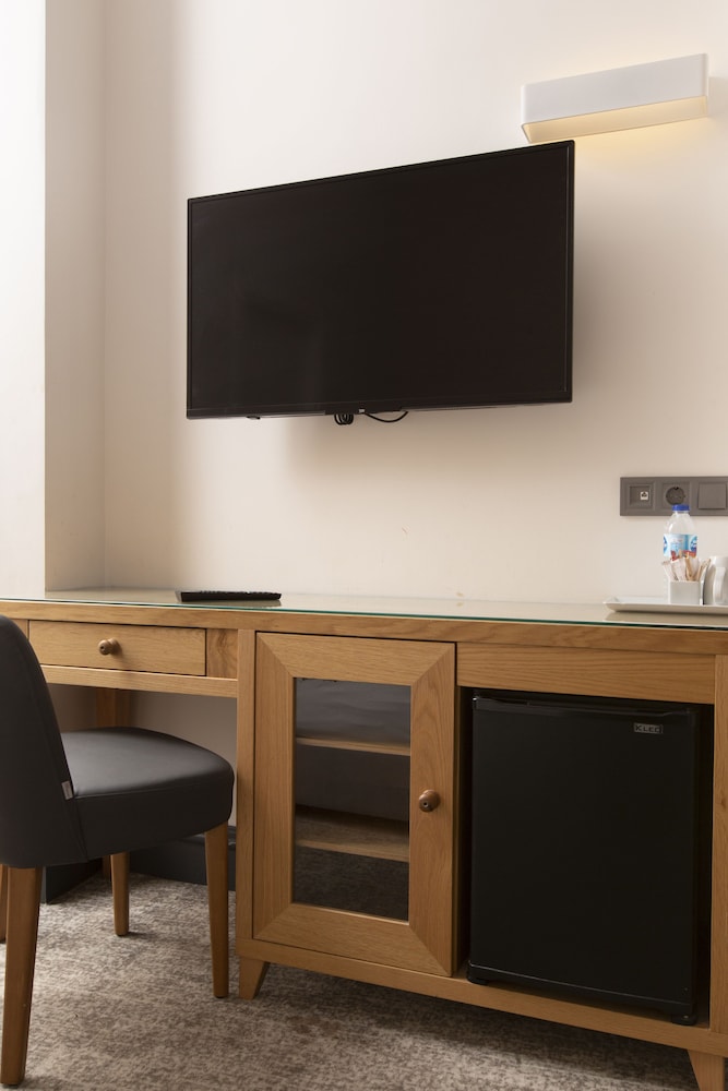 Standard Double Room Single Use photo 3