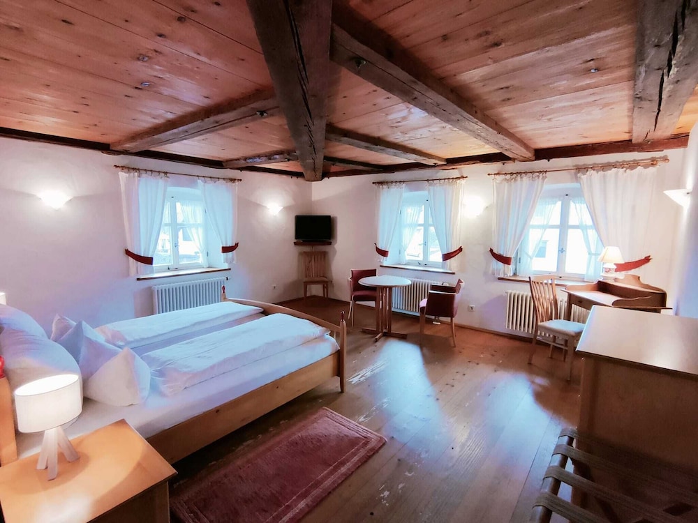 Double Room, Non Smoking, Mountain View photo 1