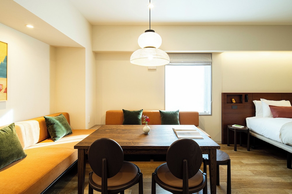 Executive Studio Apartment - High Floor photo 3