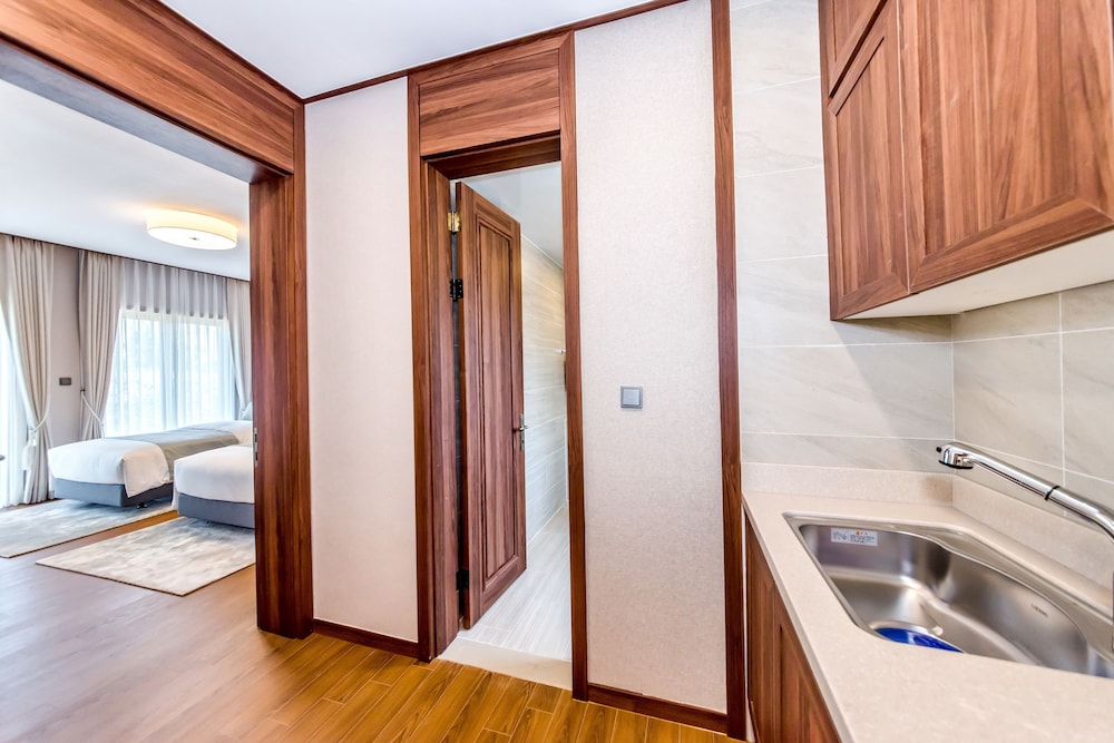 Royal Suite, 3 Bedrooms (Resort) photo 2