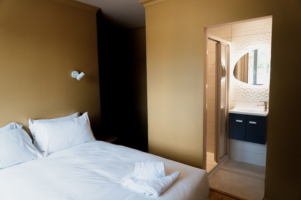 Standard Double Room, photo 7