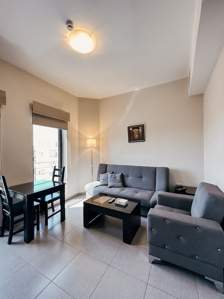 Comfort Suite, Kitchen, City View photo 2