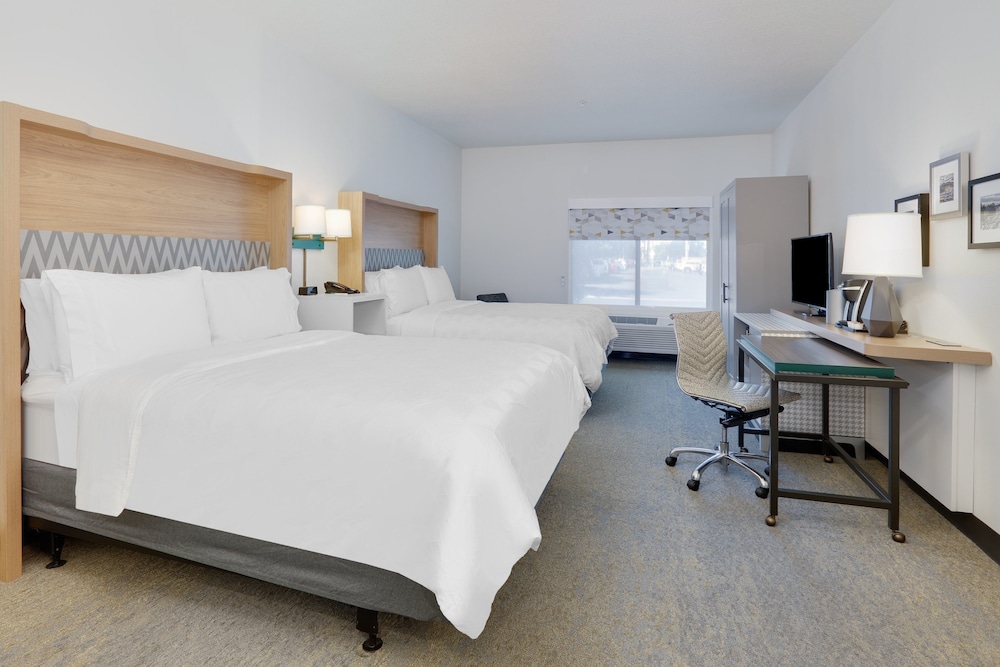 Standard Room, 2 Queen Beds, Accessible (Communication, Accessible Tub) - Photo 2