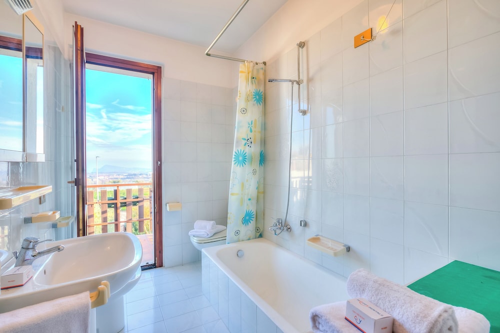Family Apartment, 3 Bedrooms, 2 Bathrooms (Falke House Relax And Lake View) photo 2