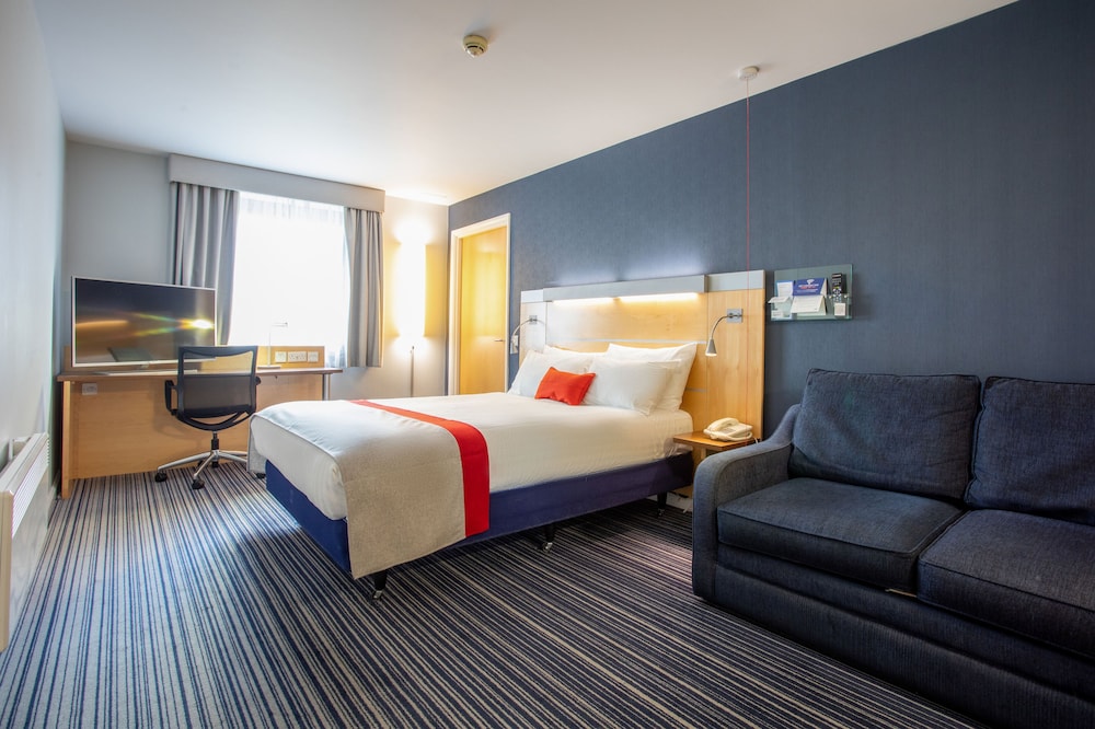 Standard Room, 1 Double Bed, Accessible (with Free Hot Breakfast) - Photo 1