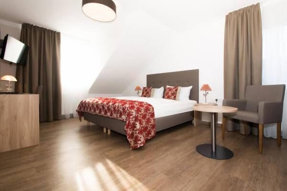 Premium Double Room Single Use (Eichstrasse 2) photo 3