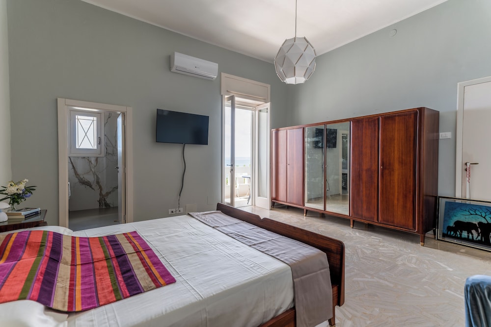 Apartment, 2 Bedrooms, Terrace, Sea View