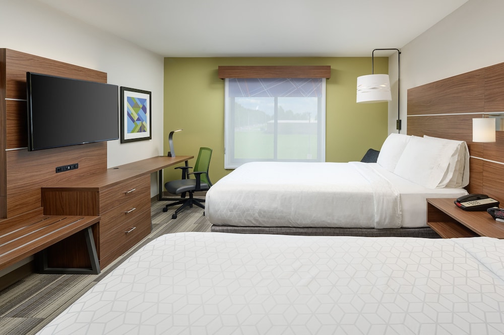 Room, 2 Queen Beds (Communications, Mobility) - Photo 6