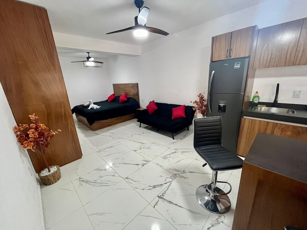 Deluxe Apartment