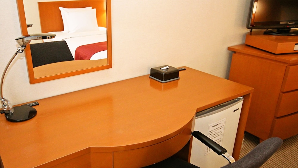 Premium Room, 2 Twin Beds, Smoking - Photo 13