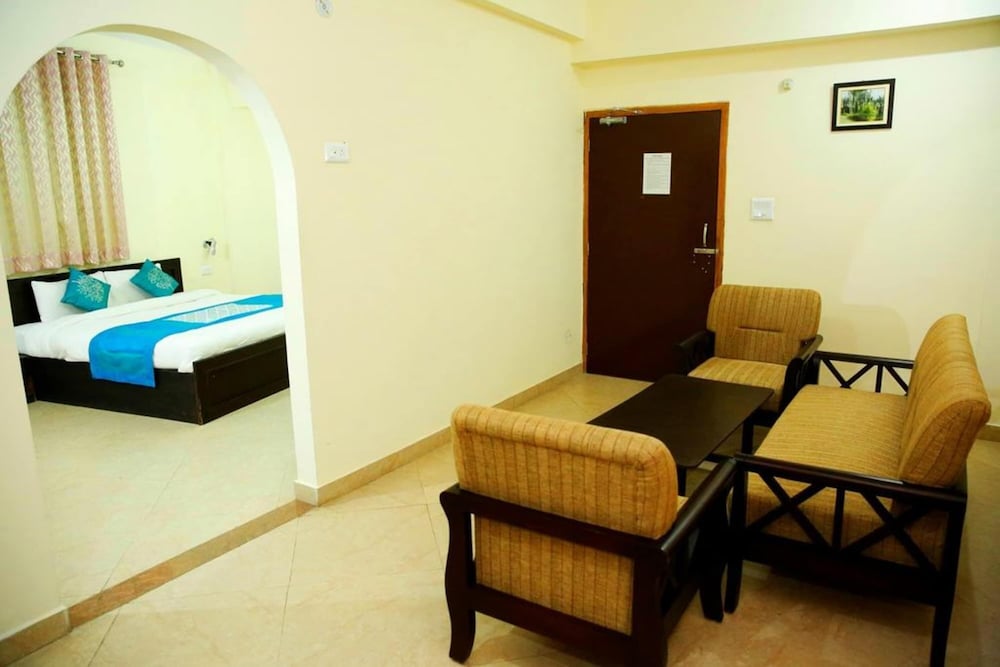 Premier Room, Valley View - Photo 1