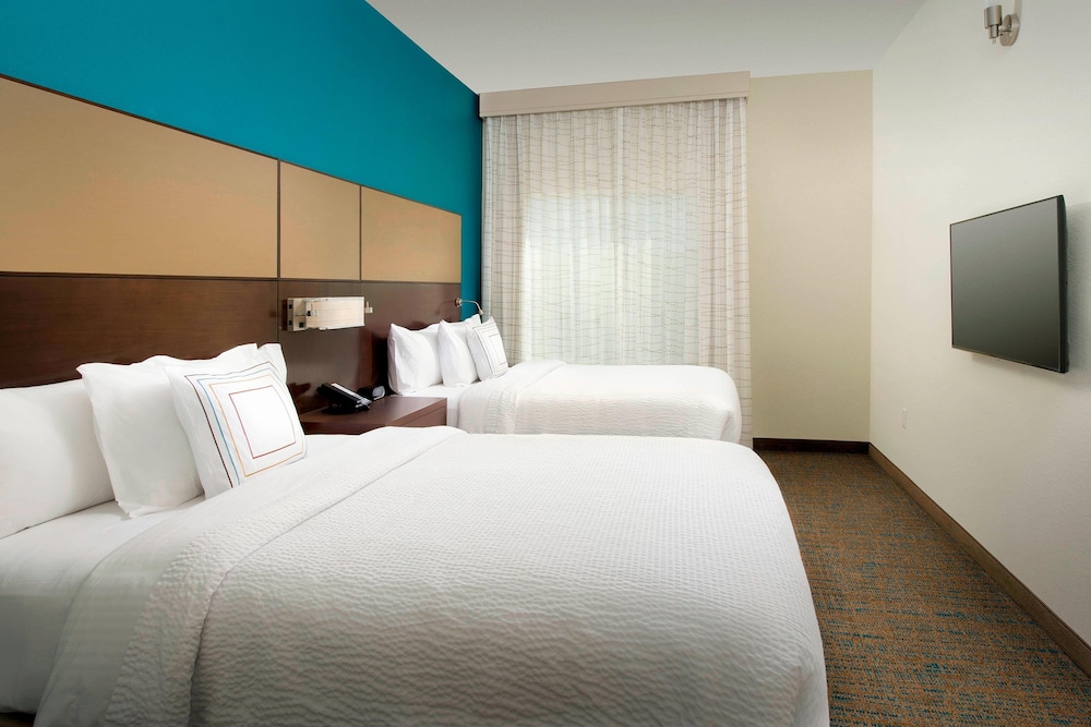 Studio, Multiple Beds (Hearing Accessible)