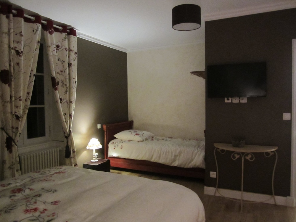 Triple Room, Garden View photo 2