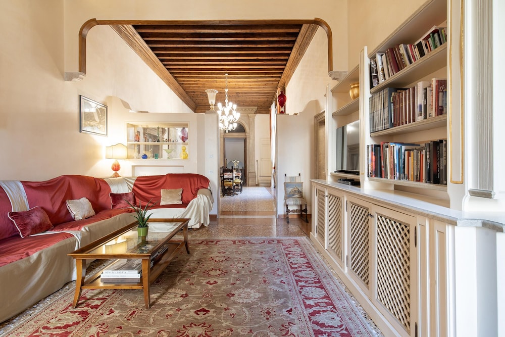 House photo 2
