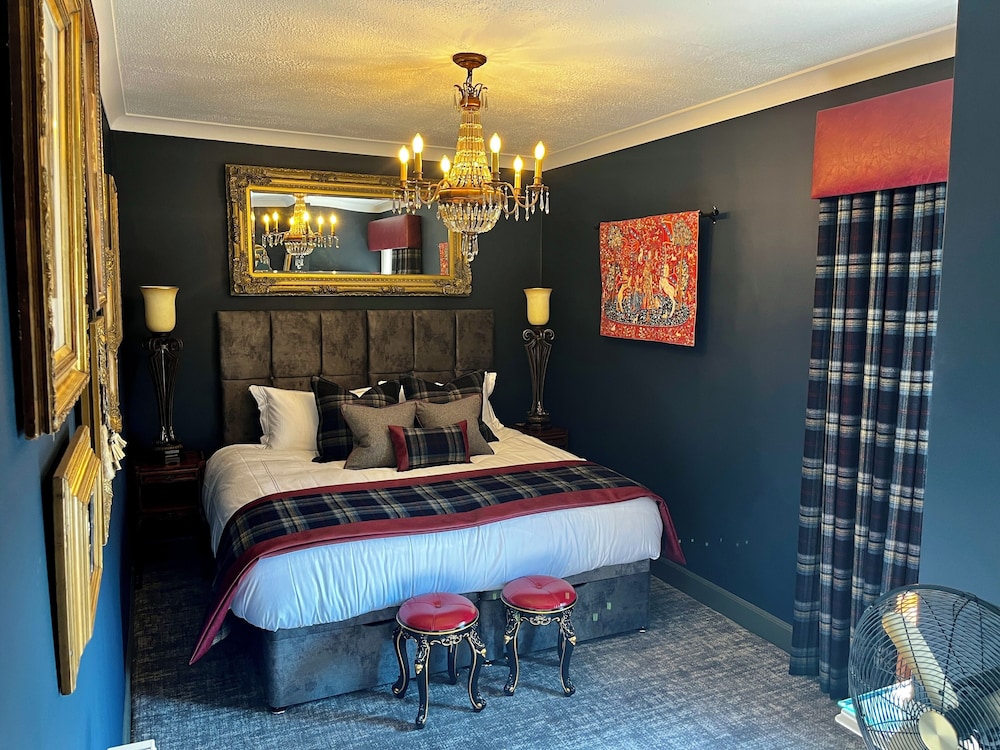 Bagpiper Room