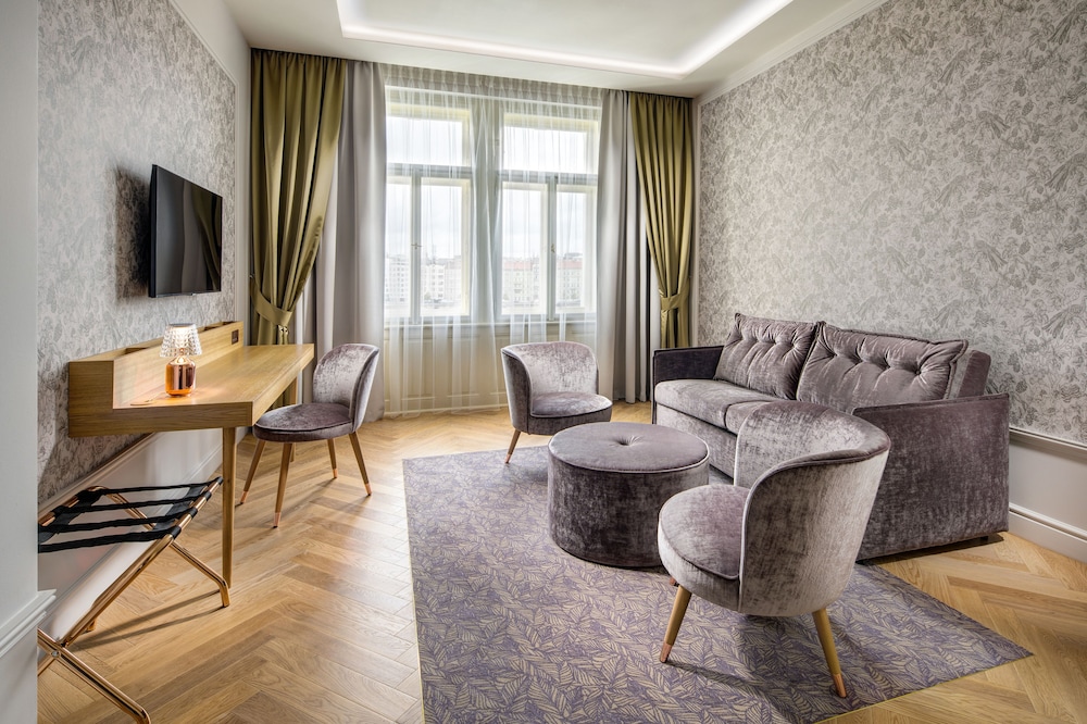 Premier Suite