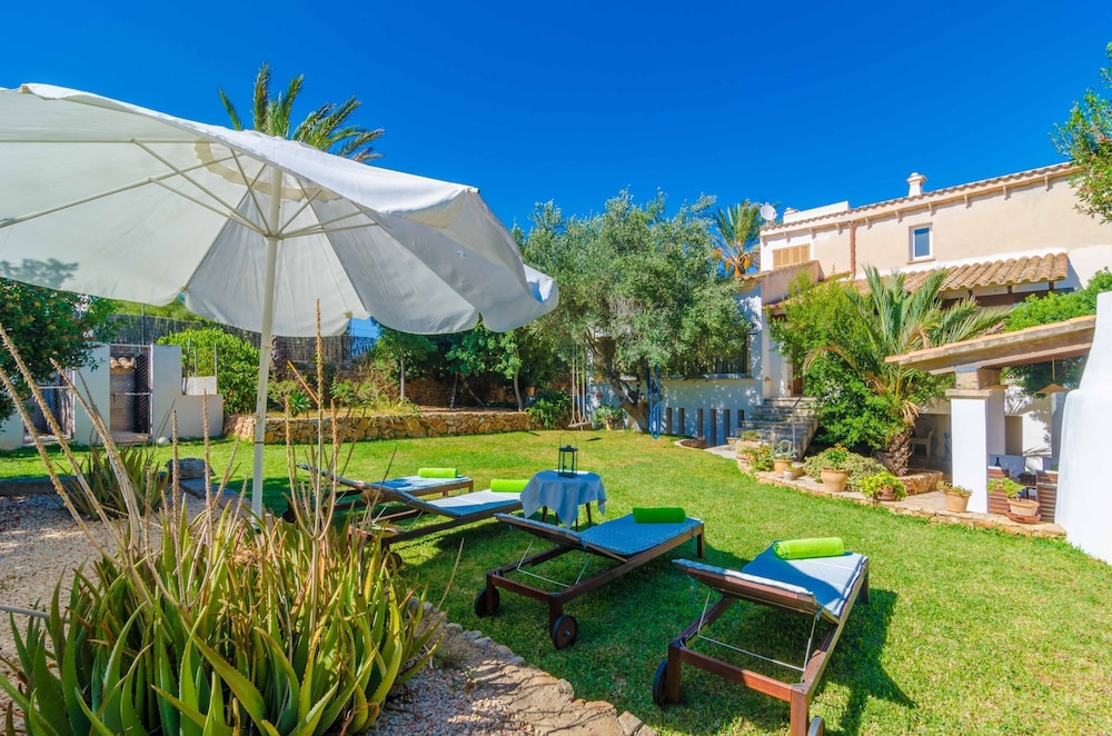 Villa photo 3