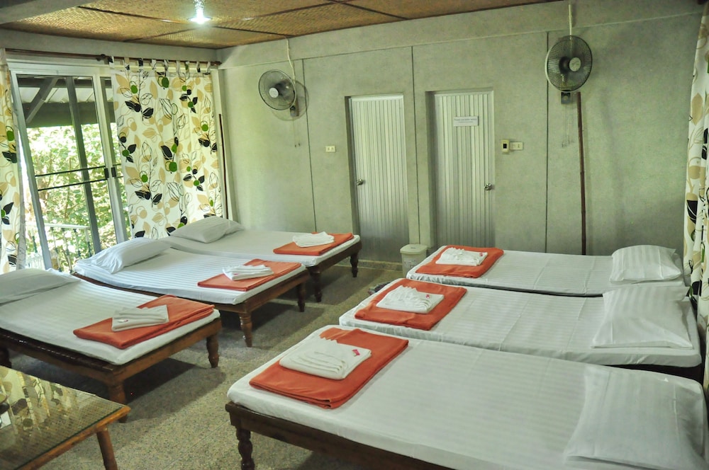 6 Beds Domitory photo 1