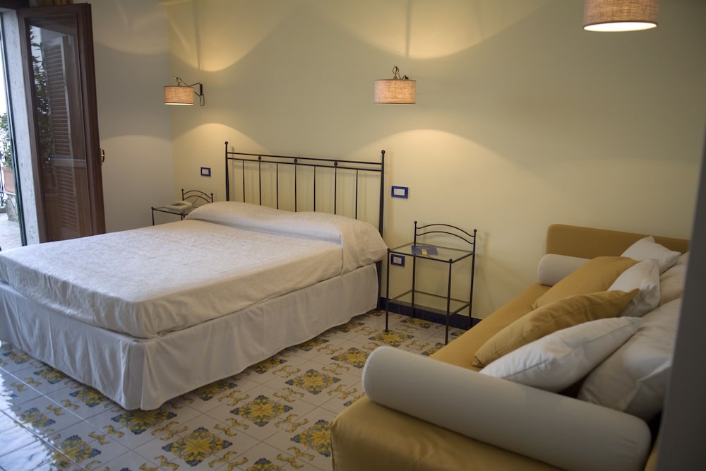 Superior Room, 1 Bedroom, Balcony, Sea View photo 2